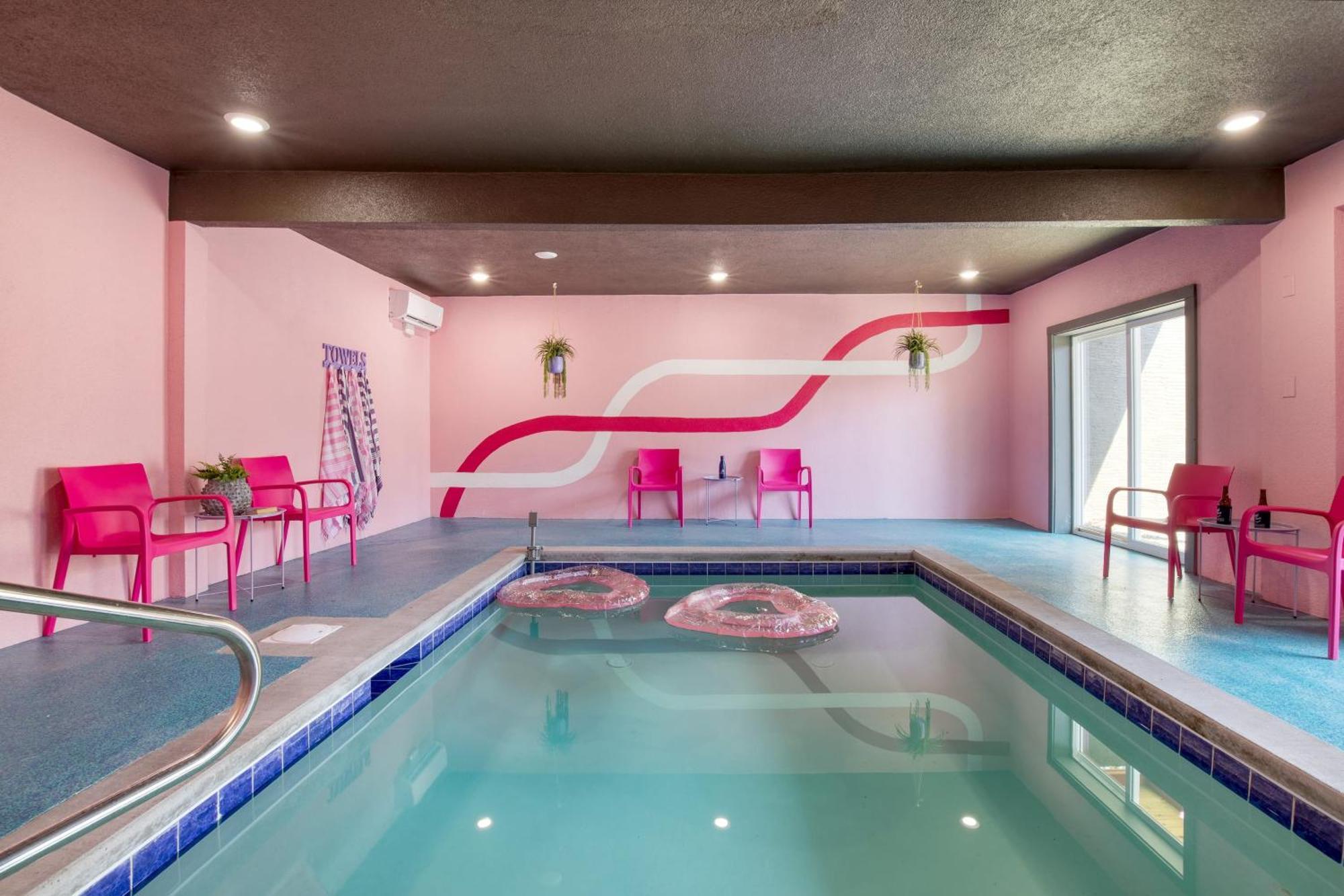 Pink Pines Avantstay Luxury Aesthetic Dream Home Indoor Pool Hot Tub Pigeon Forge Bagian luar foto