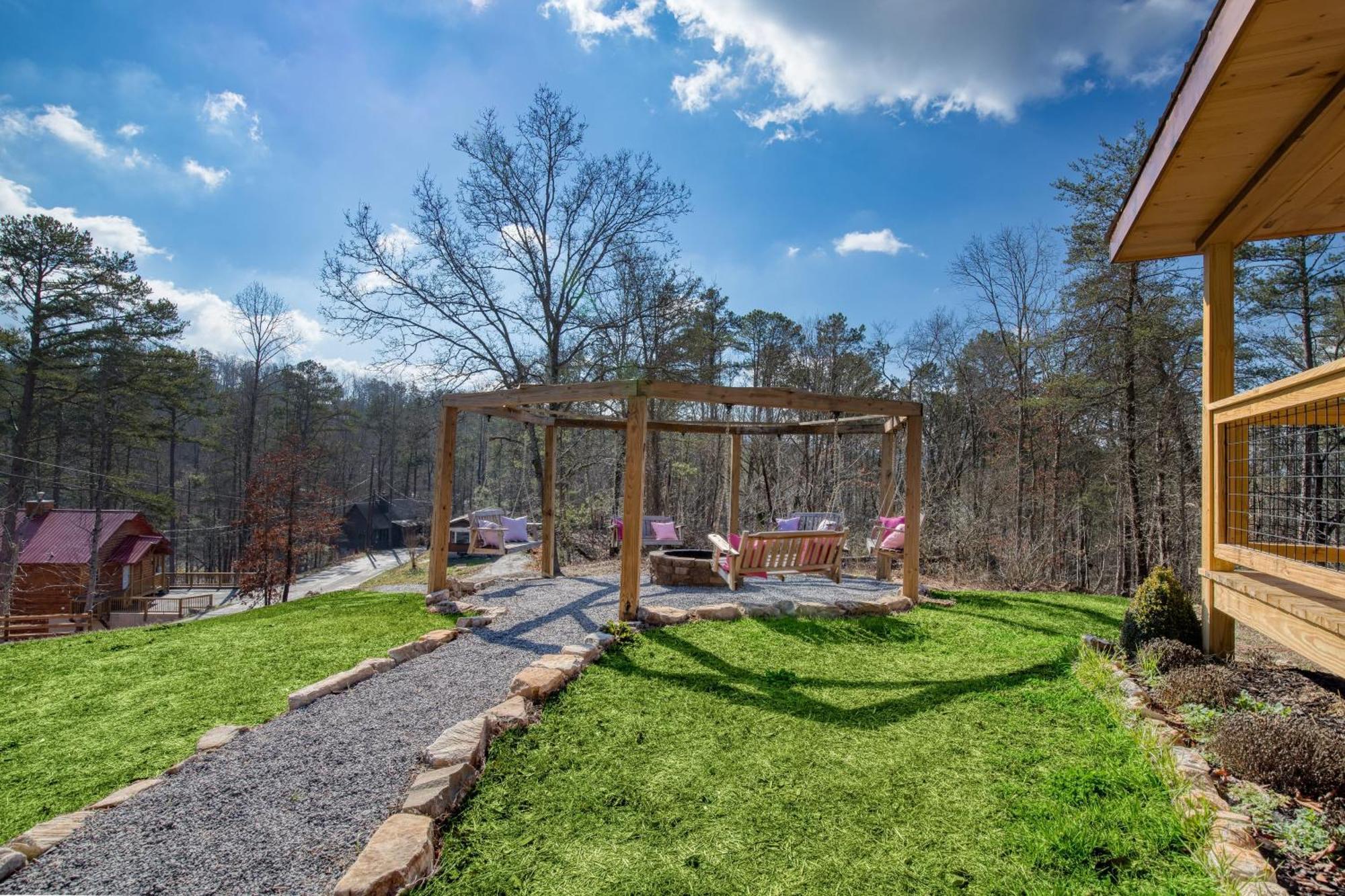 Pink Pines Avantstay Luxury Aesthetic Dream Home Indoor Pool Hot Tub Pigeon Forge Bagian luar foto