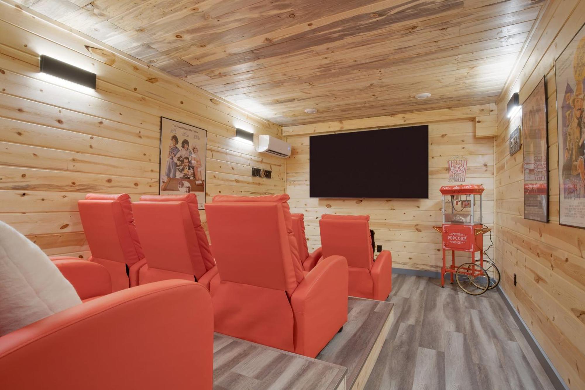 Pink Pines Avantstay Luxury Aesthetic Dream Home Indoor Pool Hot Tub Pigeon Forge Bagian luar foto