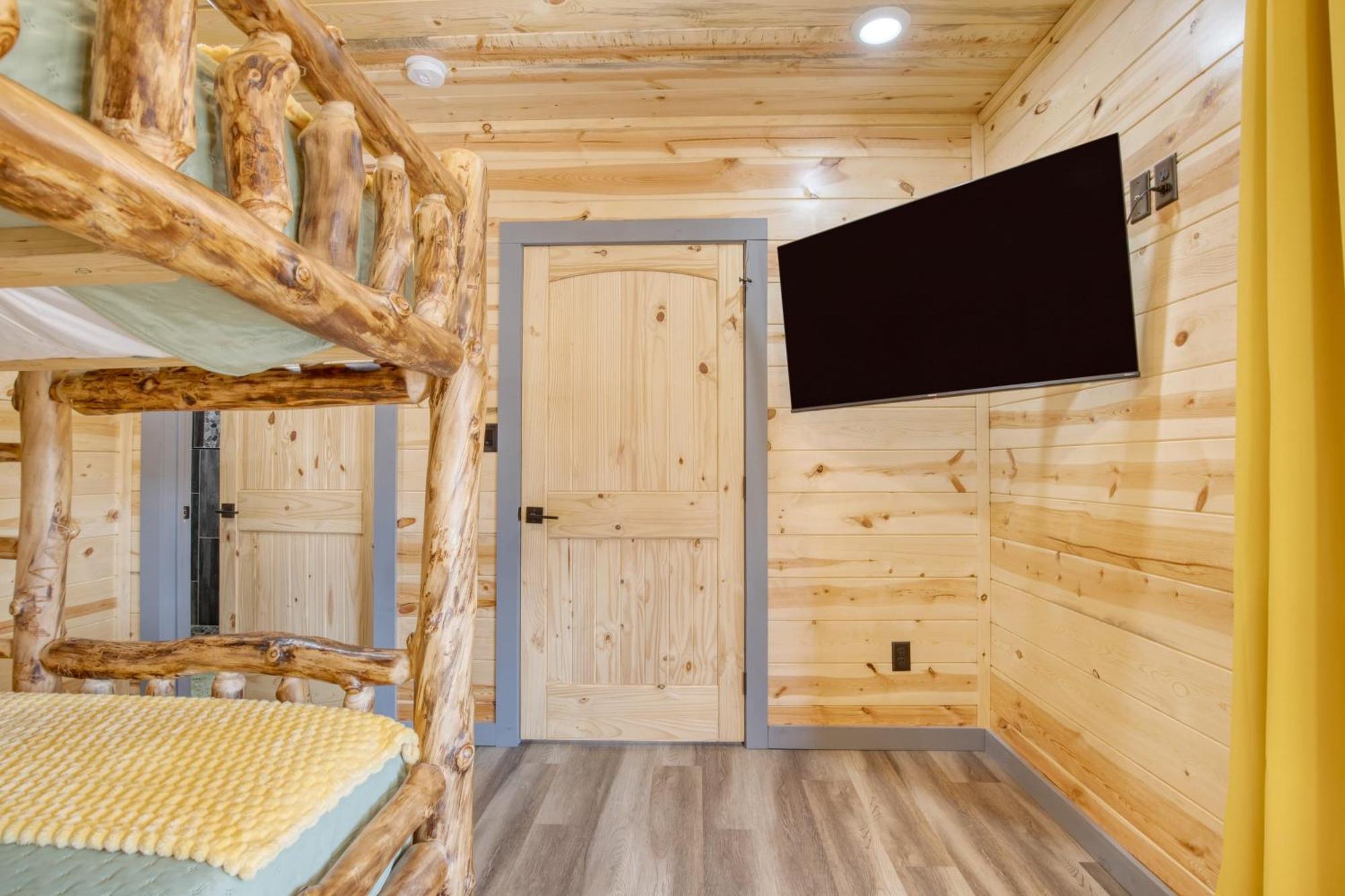 Pink Pines Avantstay Luxury Aesthetic Dream Home Indoor Pool Hot Tub Pigeon Forge Bagian luar foto