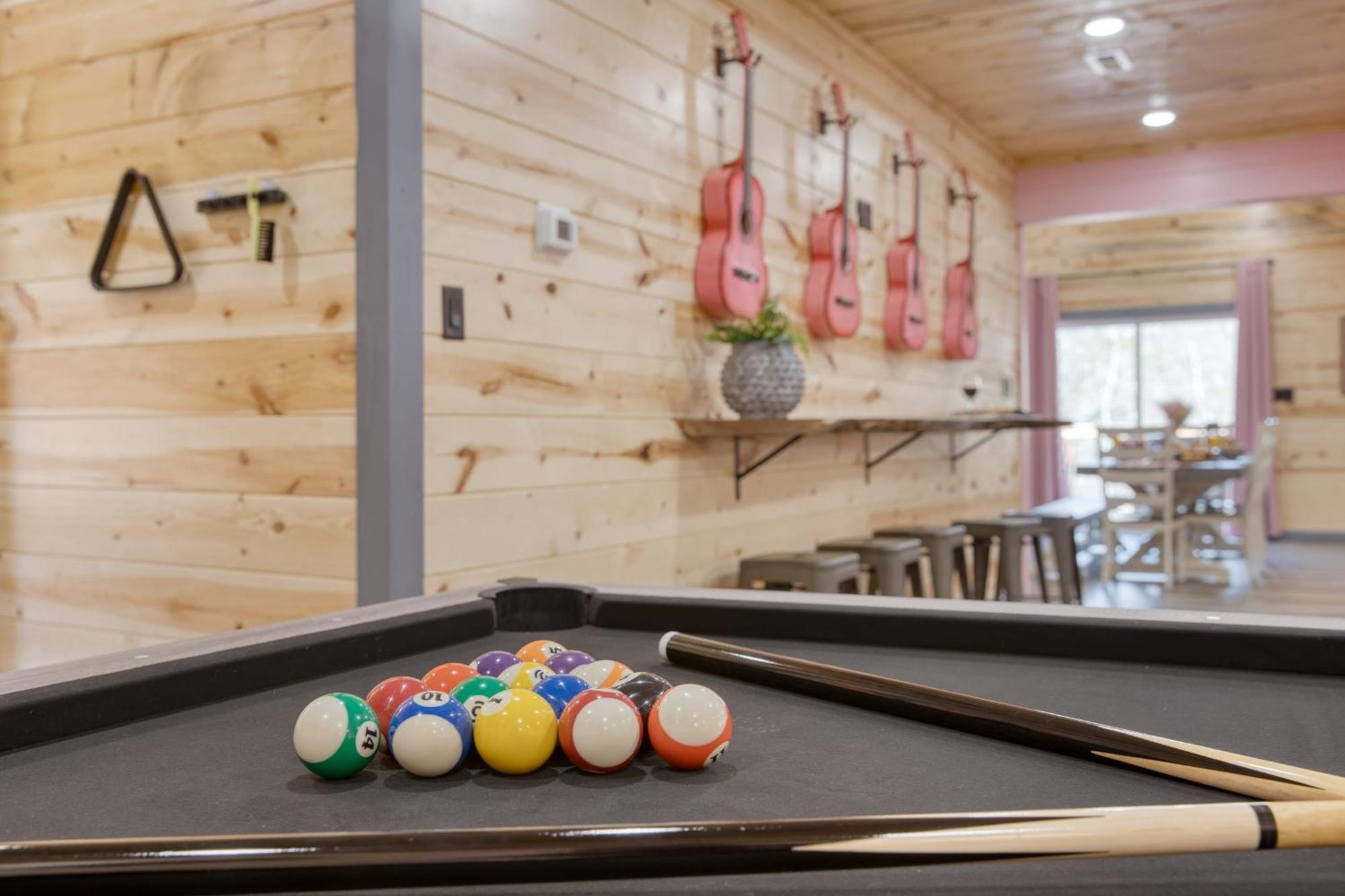 Pink Pines Avantstay Luxury Aesthetic Dream Home Indoor Pool Hot Tub Pigeon Forge Bagian luar foto