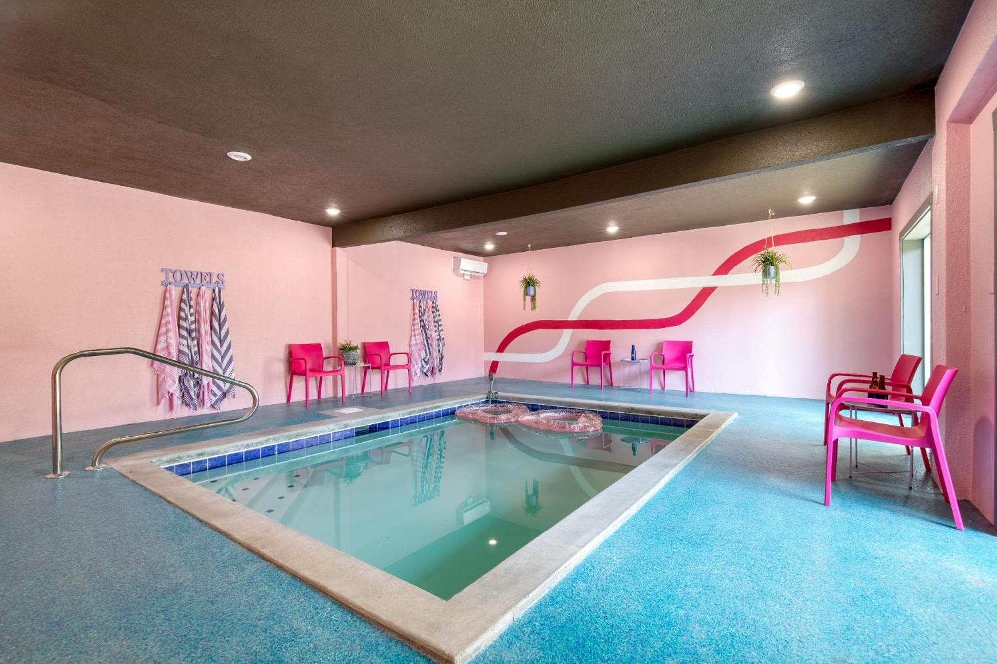 Pink Pines Avantstay Luxury Aesthetic Dream Home Indoor Pool Hot Tub Pigeon Forge Bagian luar foto